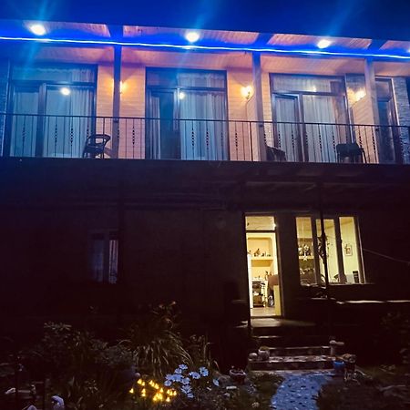 Sunny Guesthouse Kazbegi Eksteriør bilde