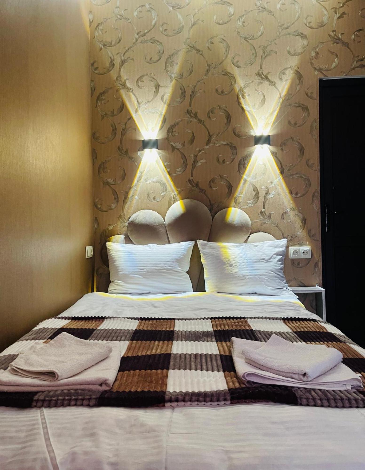 Sunny Guesthouse Kazbegi Eksteriør bilde