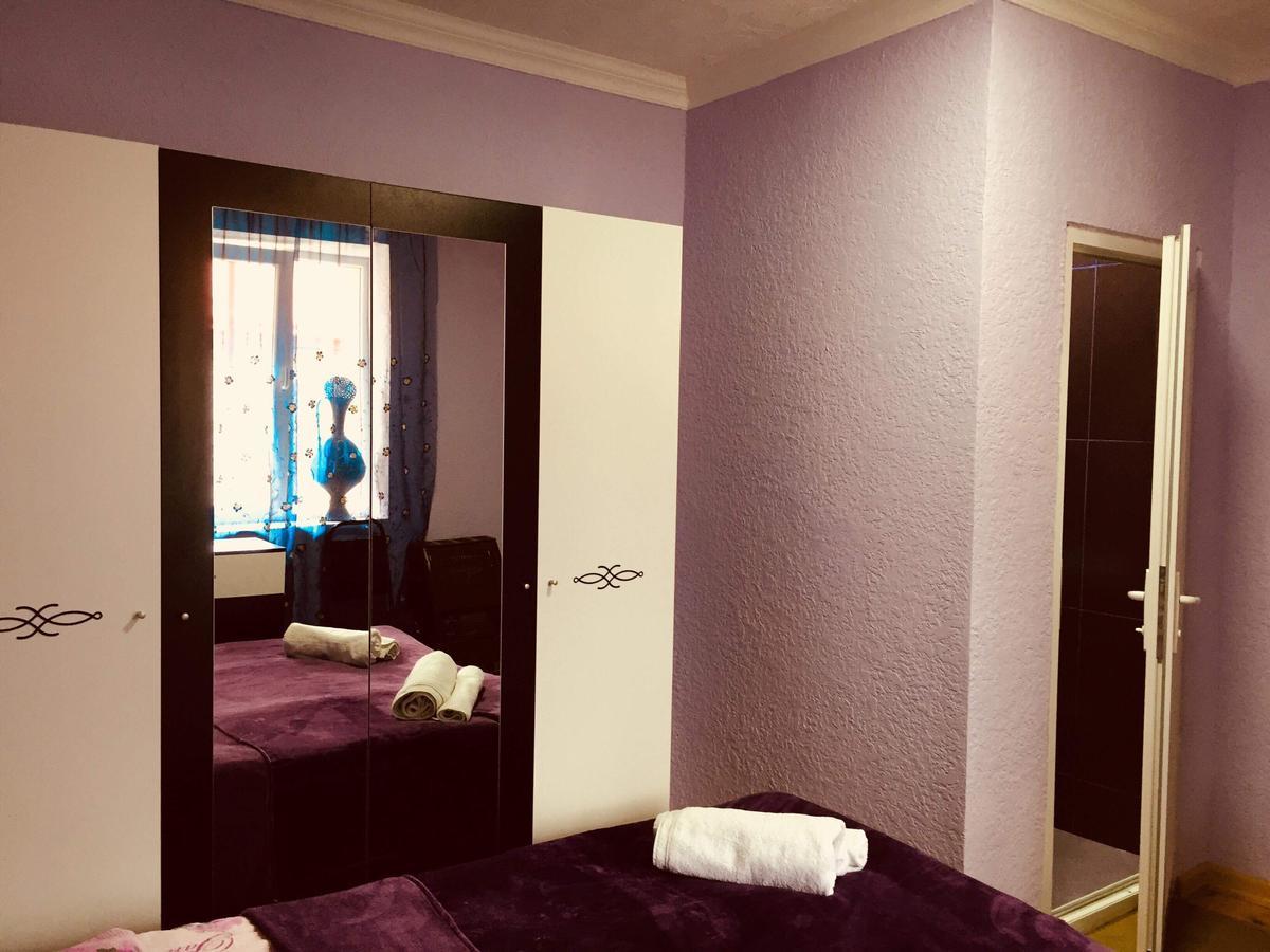 Sunny Guesthouse Kazbegi Eksteriør bilde