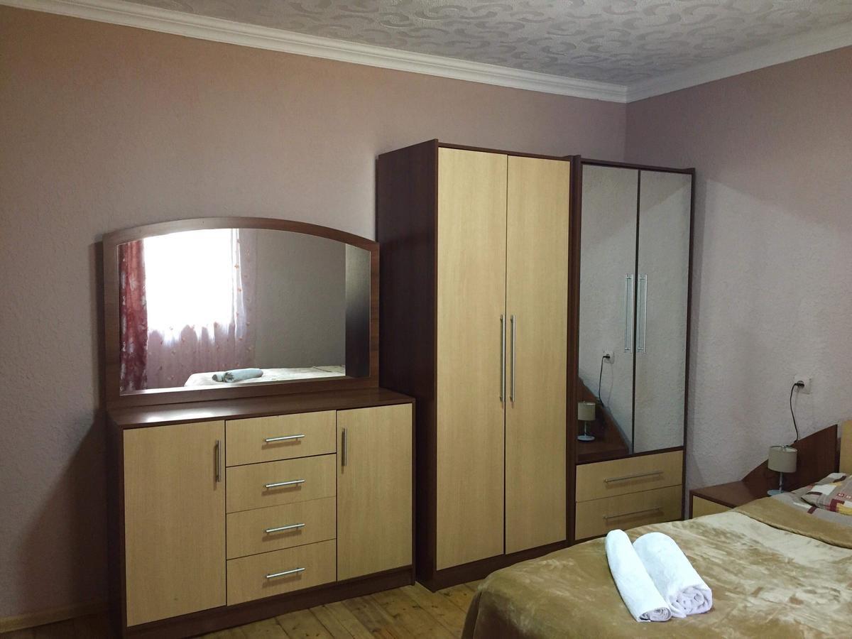 Sunny Guesthouse Kazbegi Eksteriør bilde