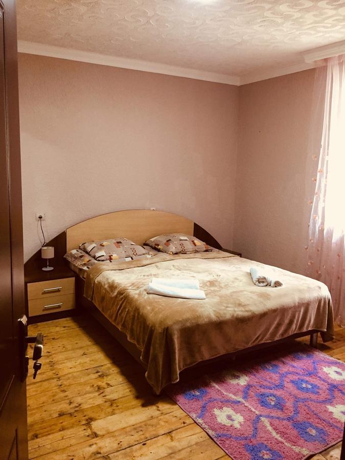 Sunny Guesthouse Kazbegi Eksteriør bilde