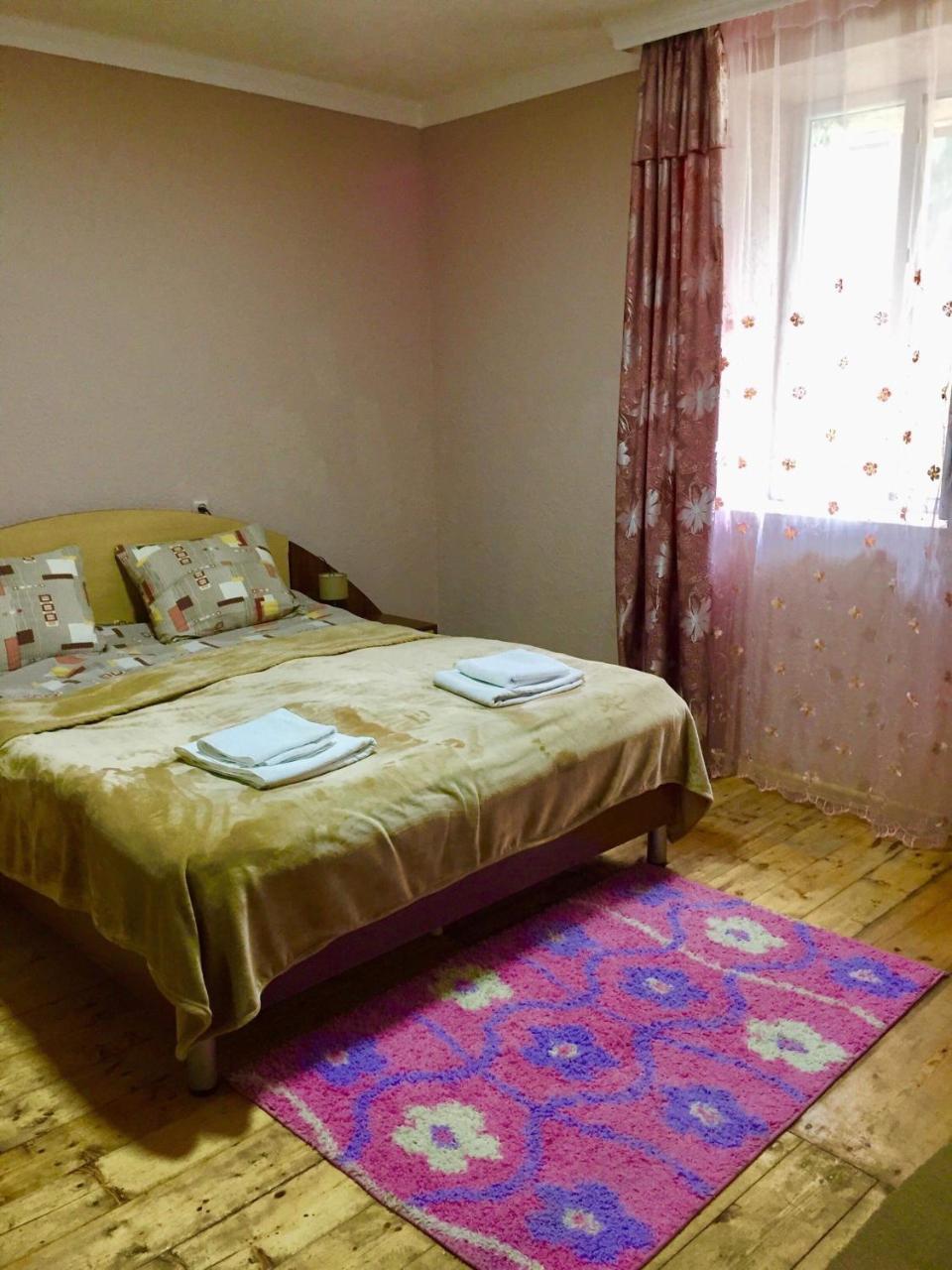 Sunny Guesthouse Kazbegi Eksteriør bilde