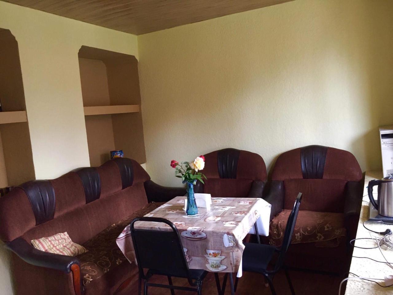 Sunny Guesthouse Kazbegi Eksteriør bilde